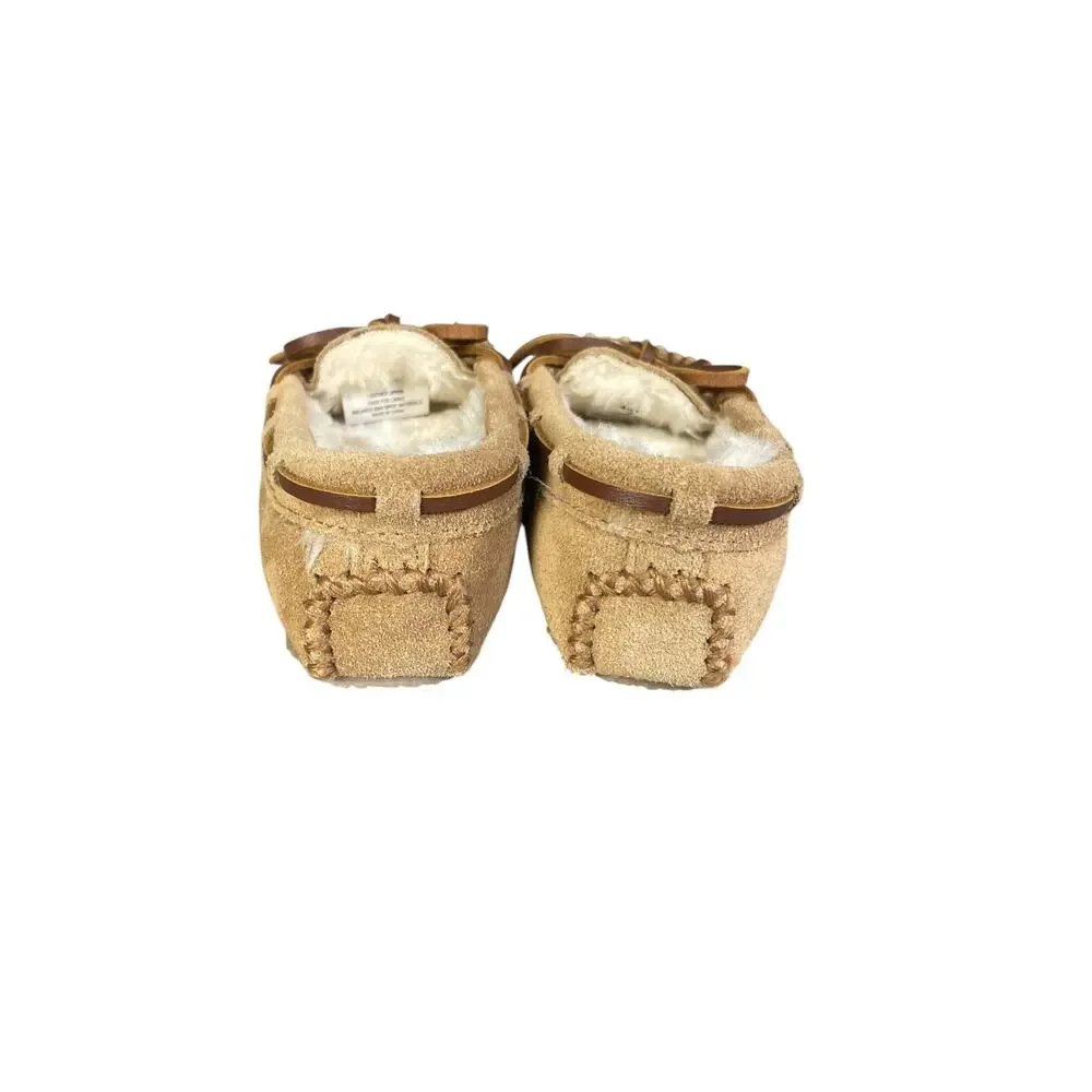 Minnetonka Toddler Tan Leather Moccasin Slippers With Faux Fur Lining Size-7